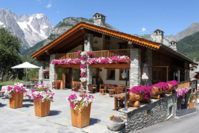 Отель Hotel Lo Campagnar  Курмайор